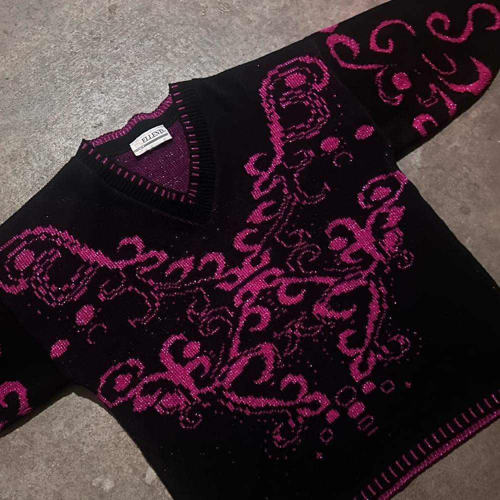 Elle Black and Pink V-Neck Sweater